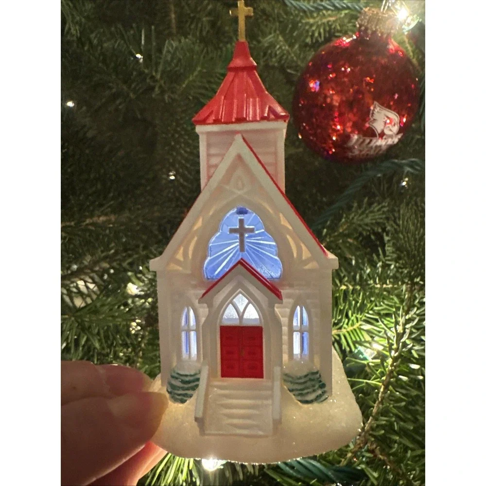 Hallmark Candlelight Service‎ Church Ornament Magic Light Red Roof 2017